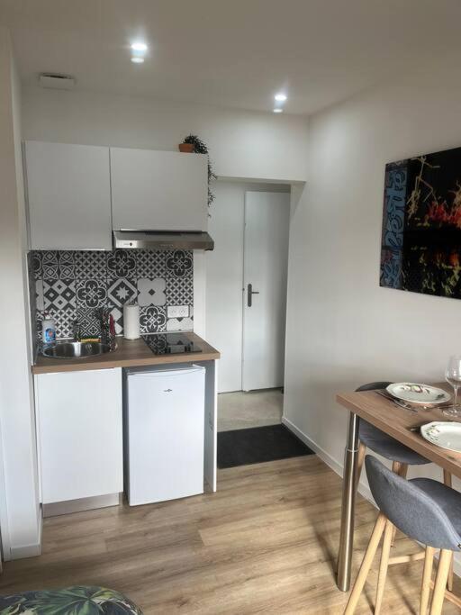 Verdi Studio Cosy Au Calme Parking Gratuit Chasse-sur-Rhône Exterior foto